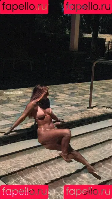 Caal.me.annaa Onlyfans Photo Gallery 
