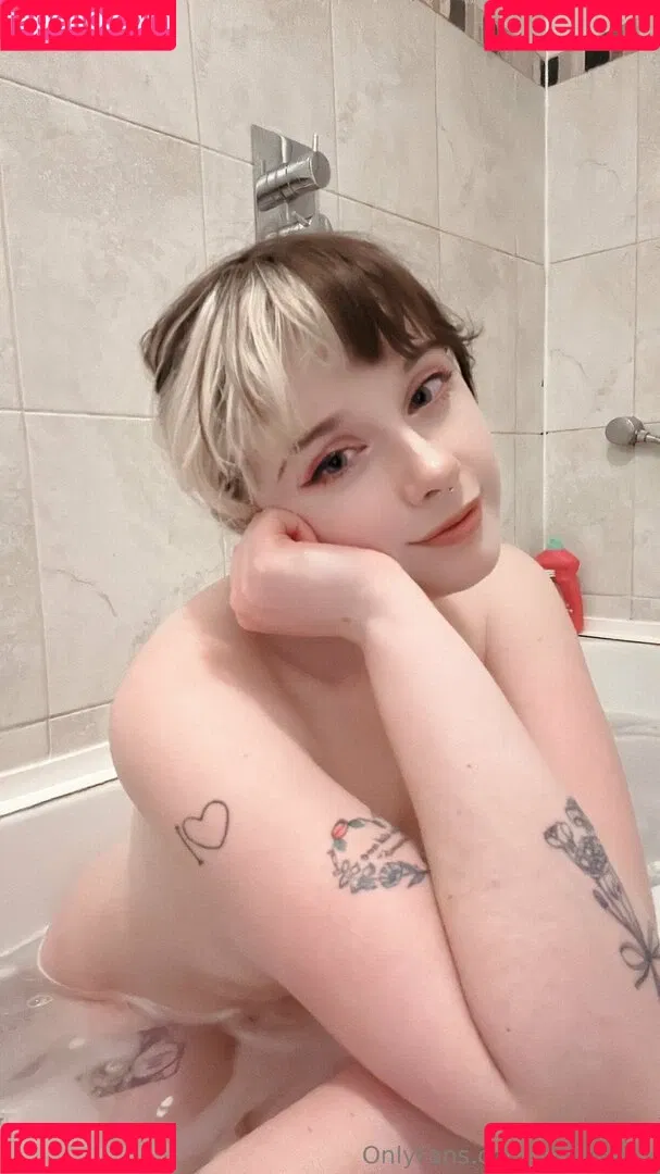 Lottiedesu Onlyfans Photo Gallery 