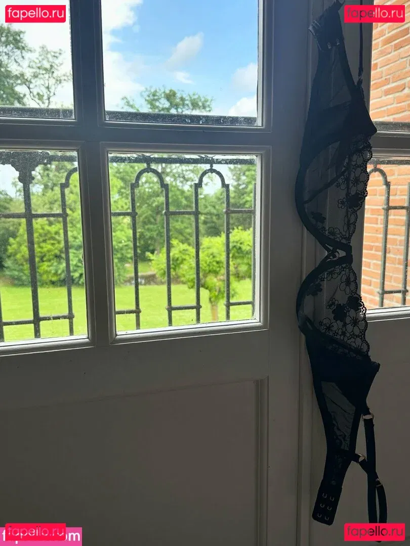 ava.belov Onlyfans Photo Gallery 