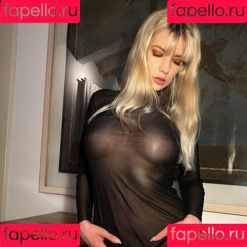 ava.belov Onlyfans Photo Gallery 