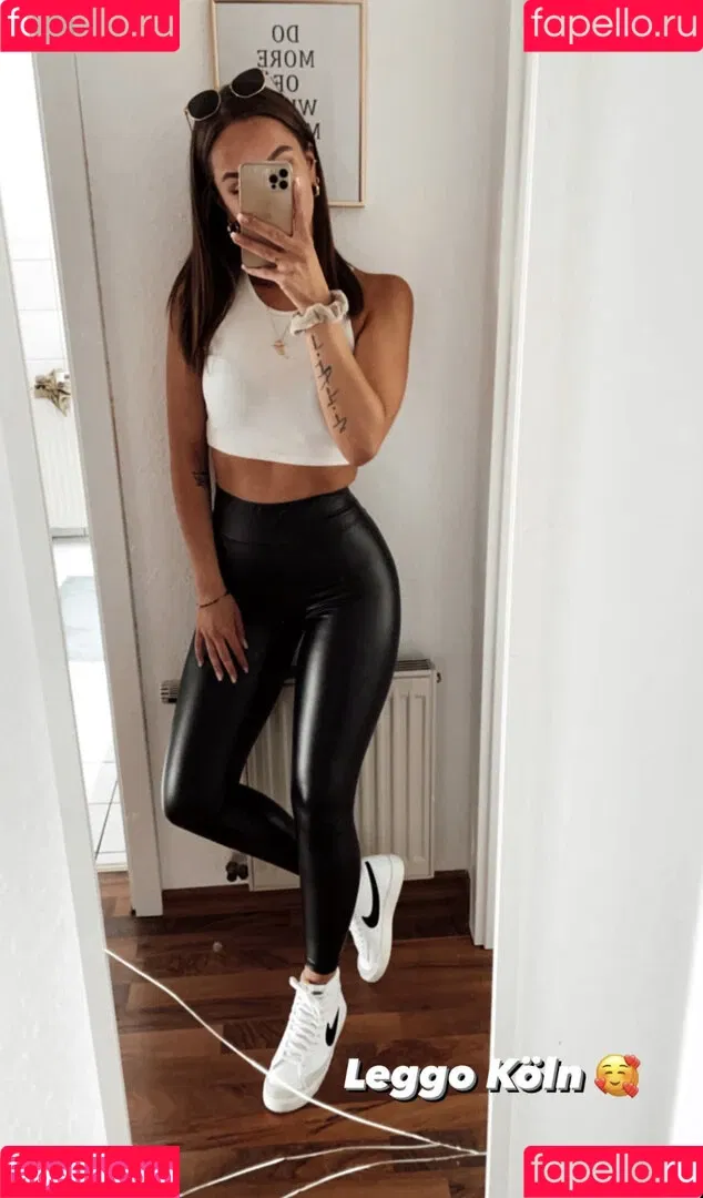 Lisa_srmst Onlyfans Photo Gallery 