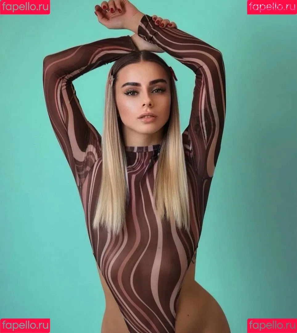 Yourname Onlyfans Photo Gallery 