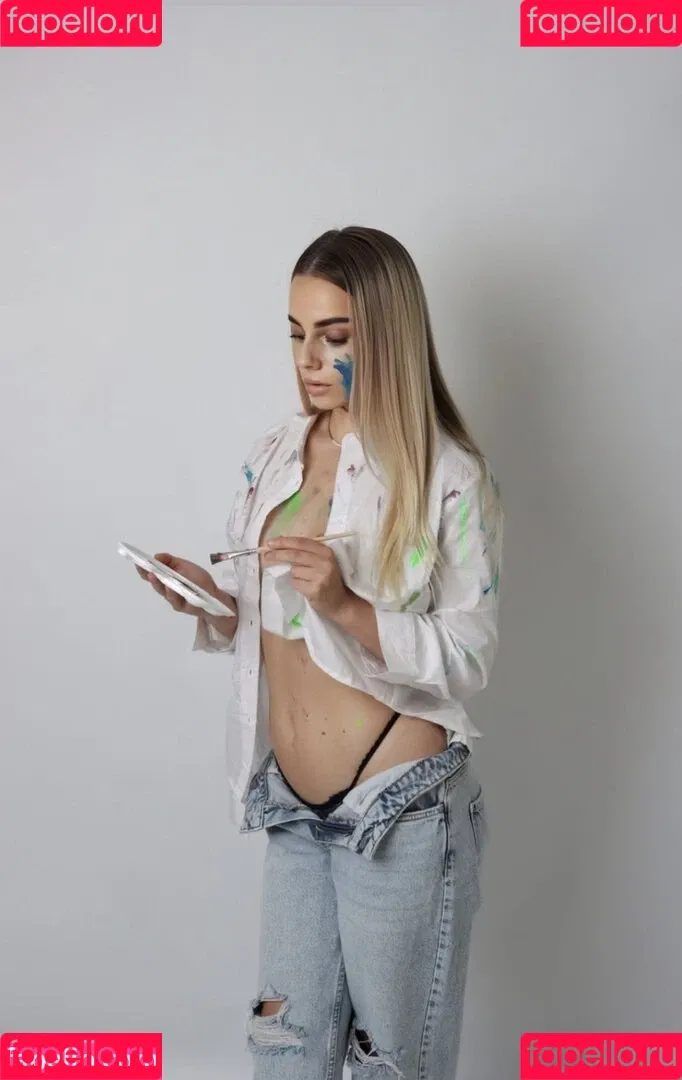 Yourname Onlyfans Photo Gallery 