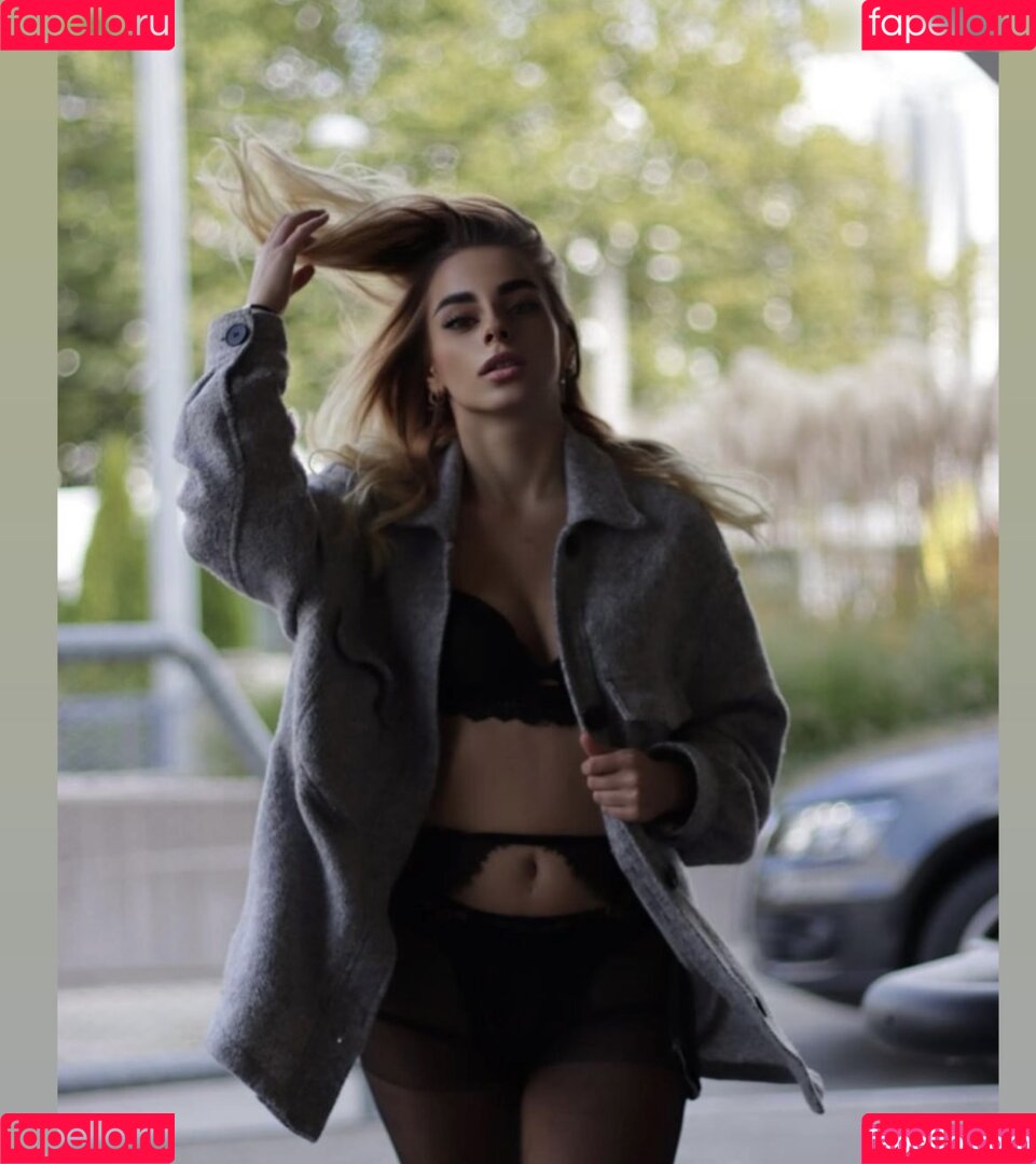 Yourname Onlyfans Photo Gallery 