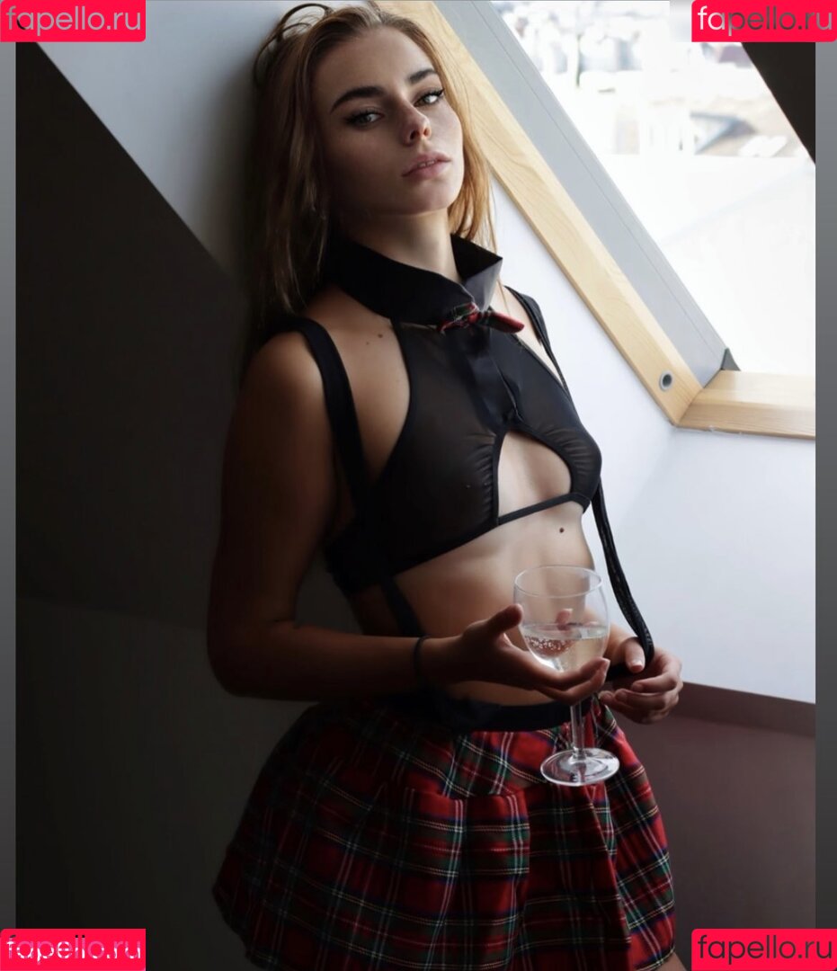 Yourname Onlyfans Photo Gallery 