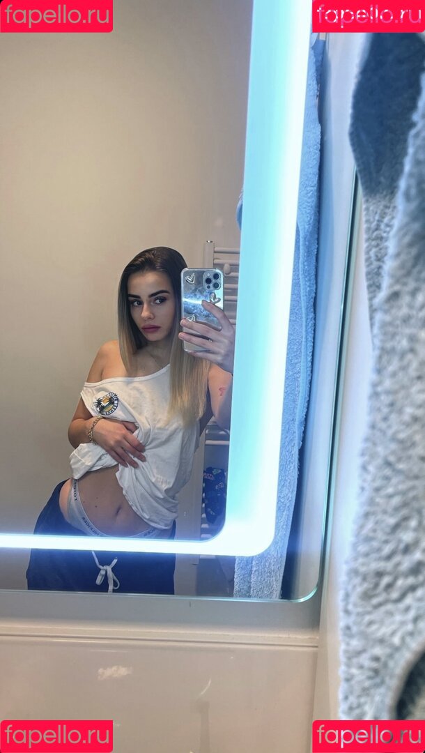 Yourname Onlyfans Photo Gallery 