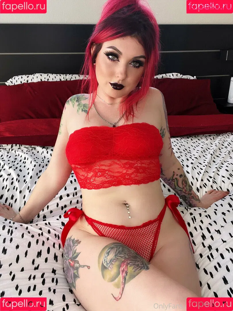 Lizzi Blake Onlyfans Photo Gallery 