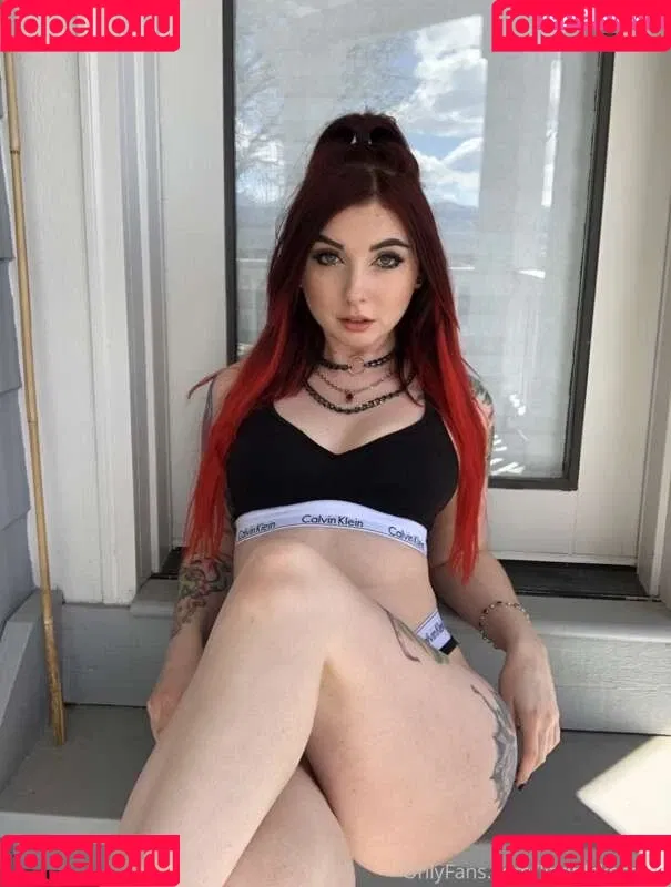 Lizzi Blake Onlyfans Photo Gallery 