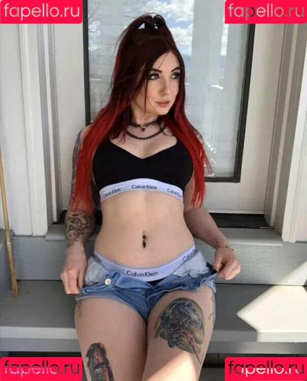 Lizzi Blake Onlyfans Photo Gallery 