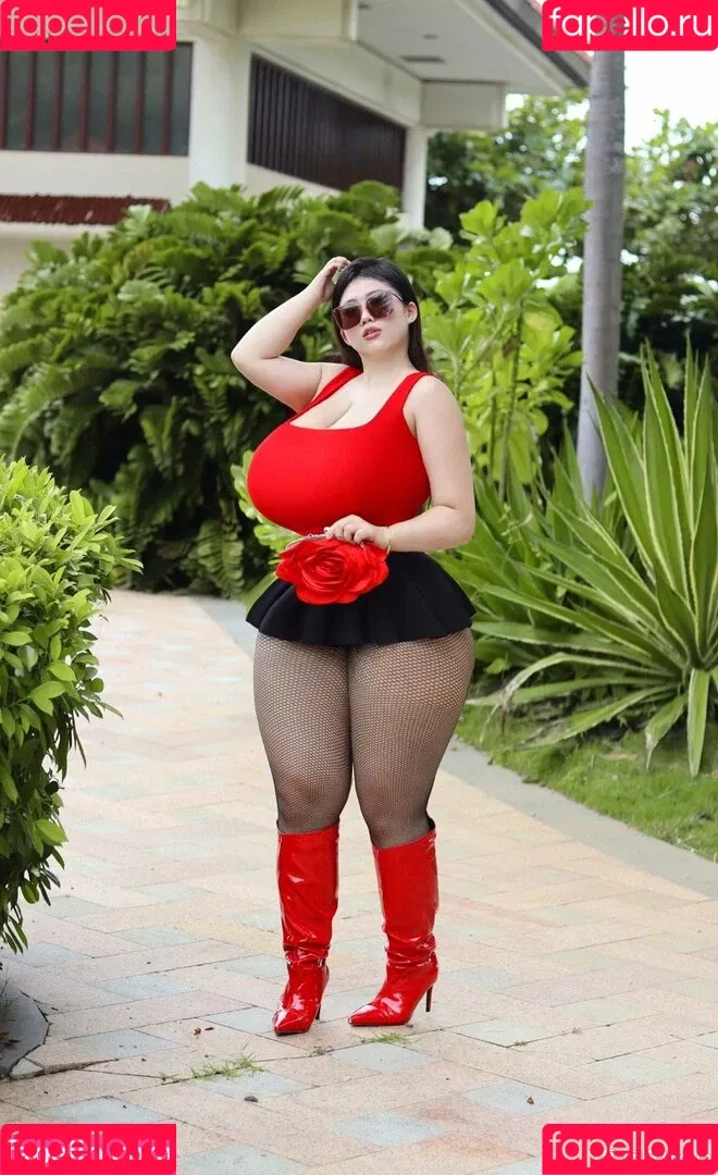 Pishen_eva Onlyfans Photo Gallery 