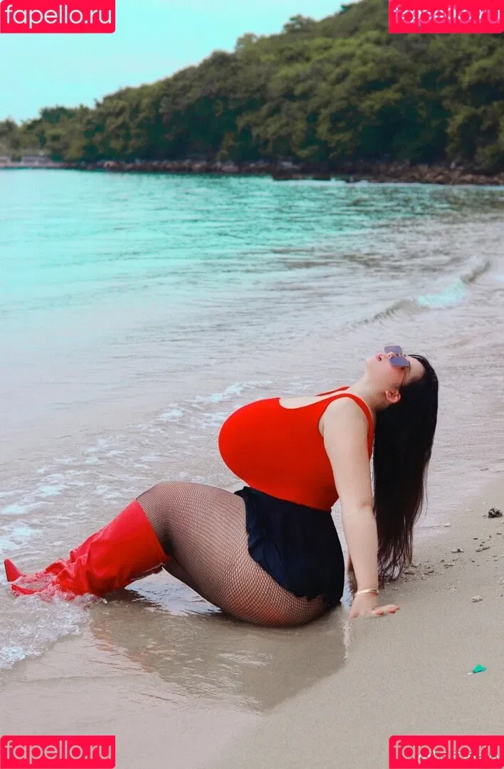 Pishen_eva Onlyfans Photo Gallery 