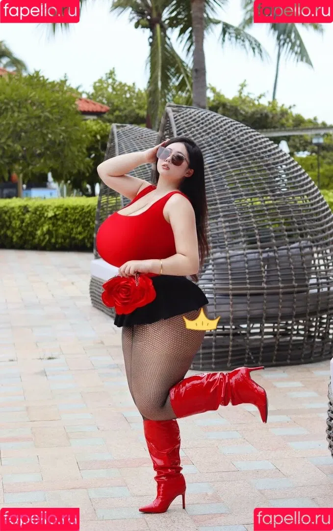 Pishen_eva Onlyfans Photo Gallery 