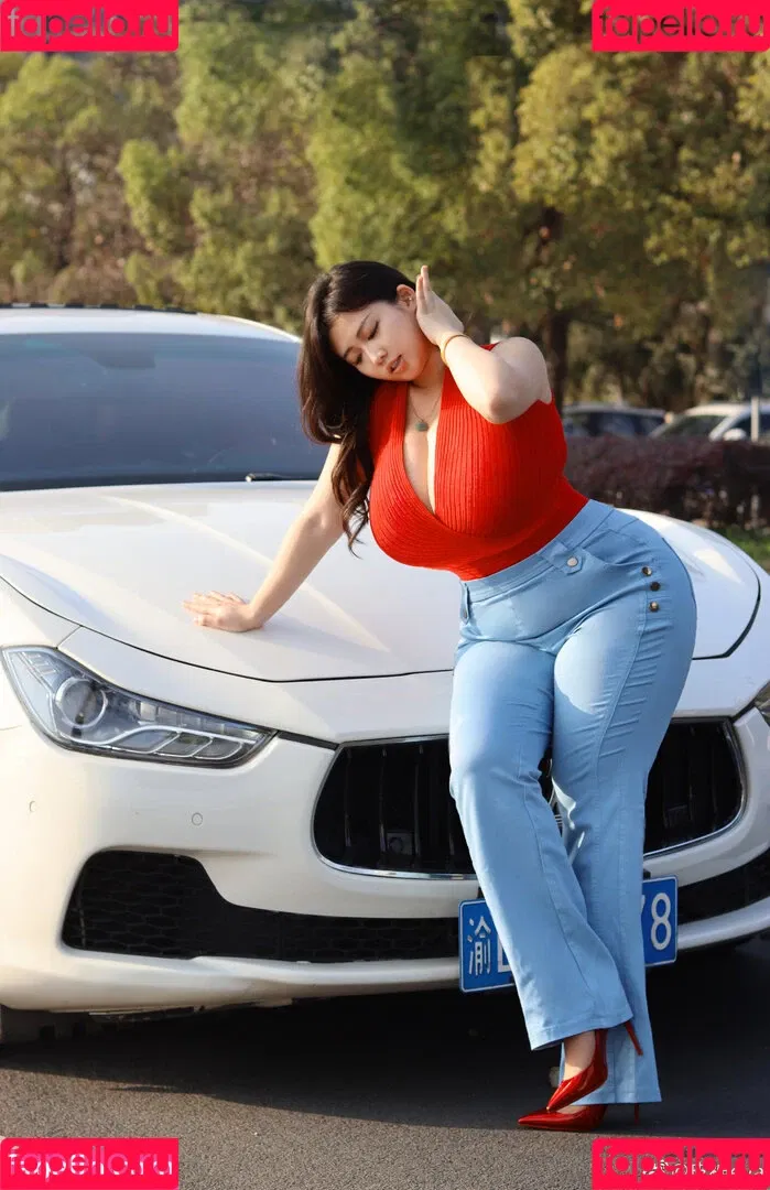 Pishen_eva Onlyfans Photo Gallery 