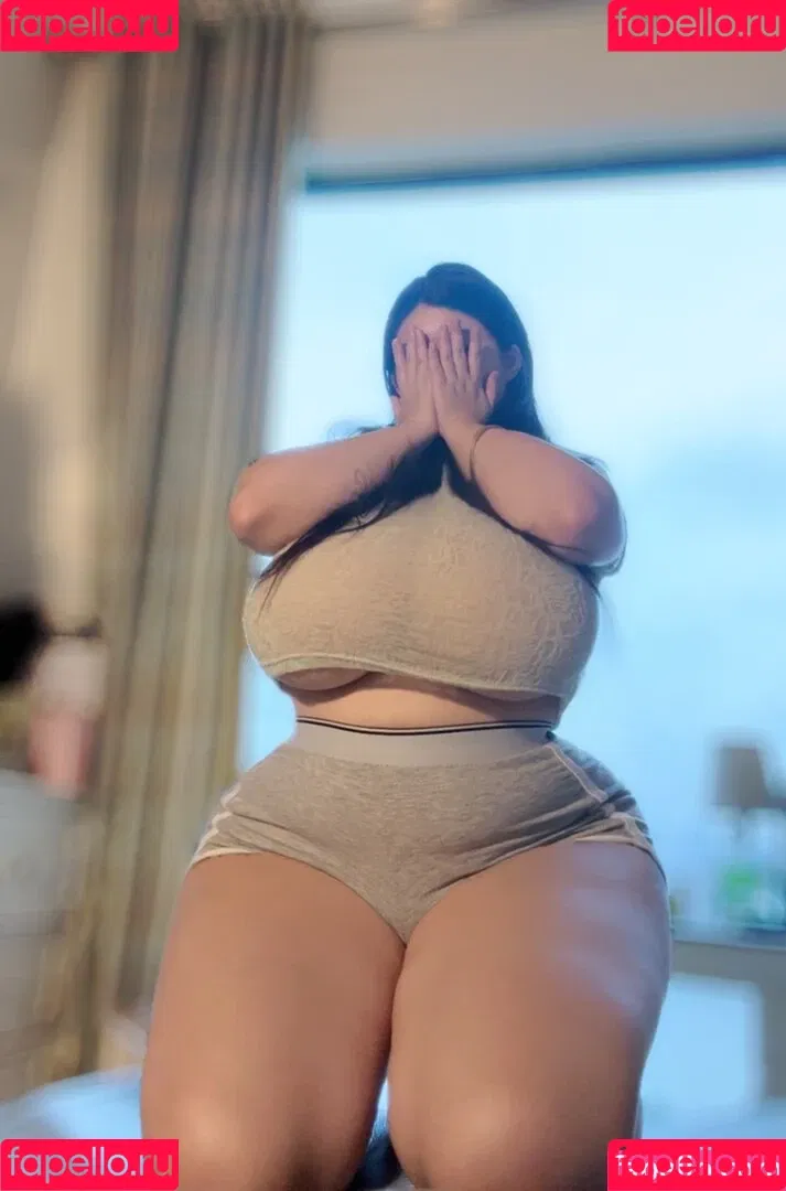 Pishen_eva Onlyfans Photo Gallery 