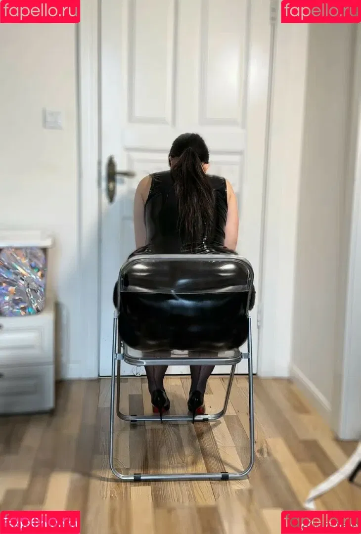 Pishen_eva Onlyfans Photo Gallery 