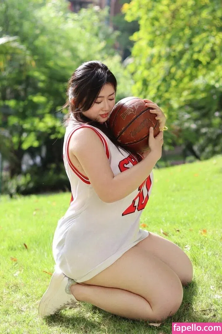 Pishen_eva Onlyfans Photo Gallery 