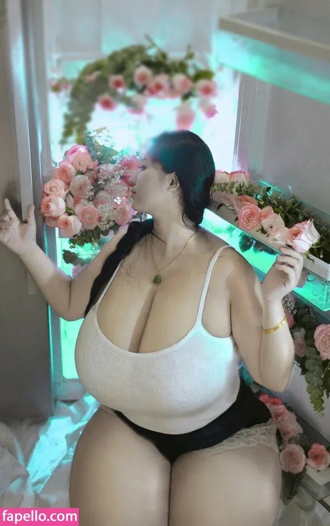 Pishen_eva Onlyfans Photo Gallery 