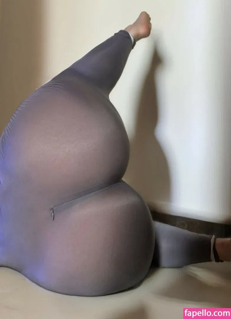 Pishen_eva Onlyfans Photo Gallery 