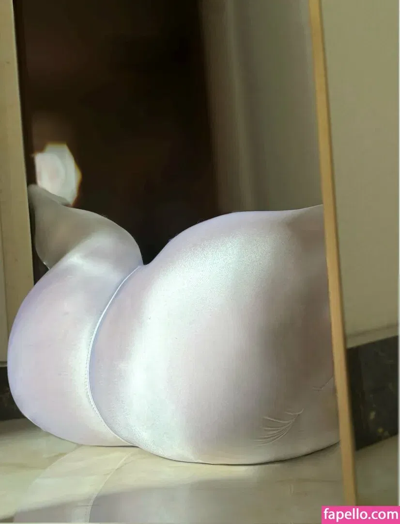 Pishen_eva Onlyfans Photo Gallery 