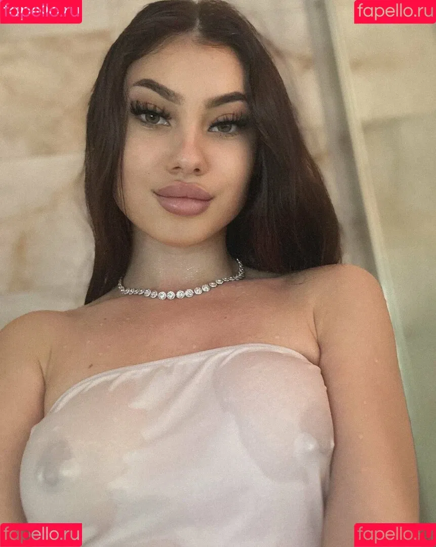 Andreea_raisa18 Onlyfans Photo Gallery 
