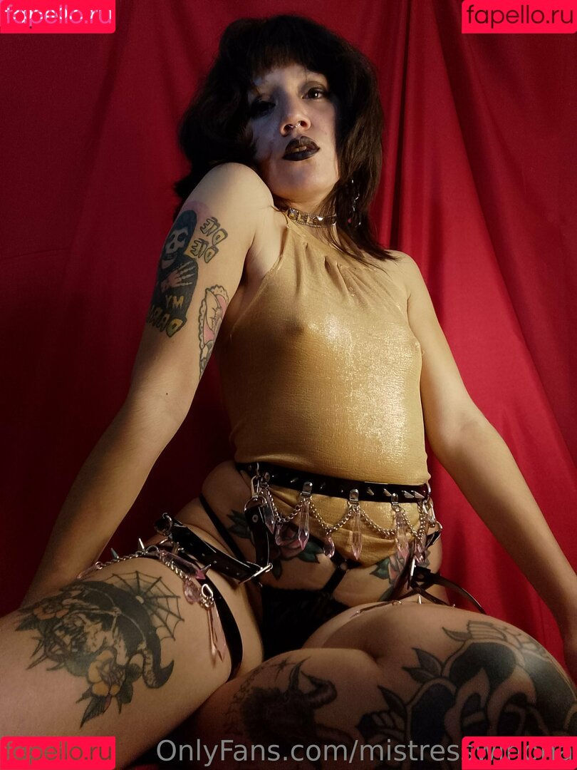 mistresswinona Onlyfans Photo Gallery 