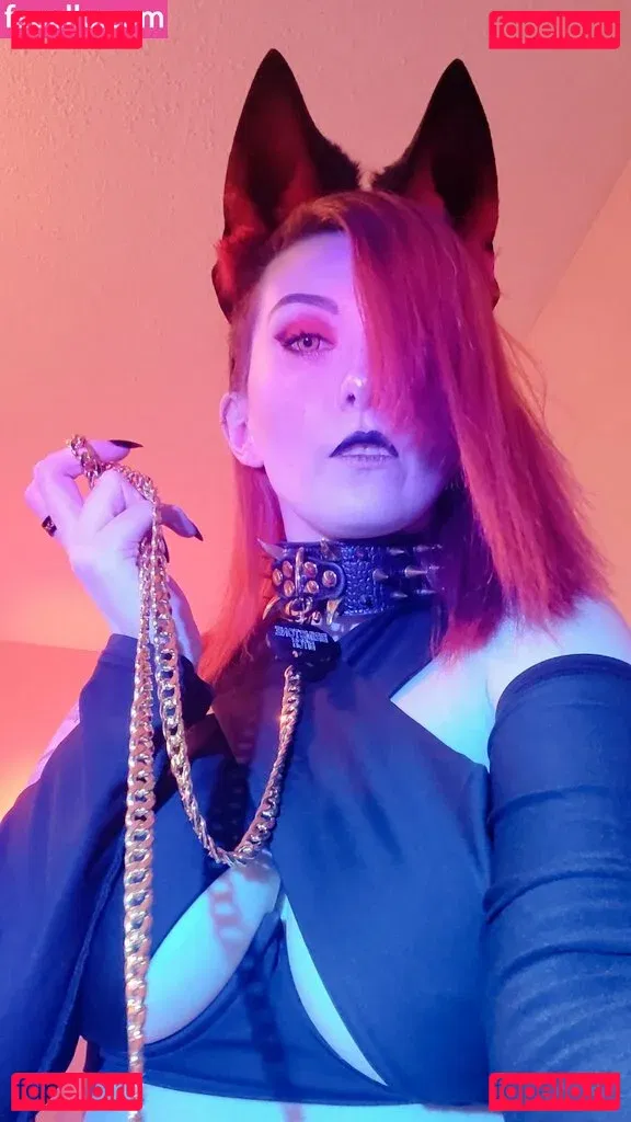 MajestyRedQueen Onlyfans Photo Gallery 