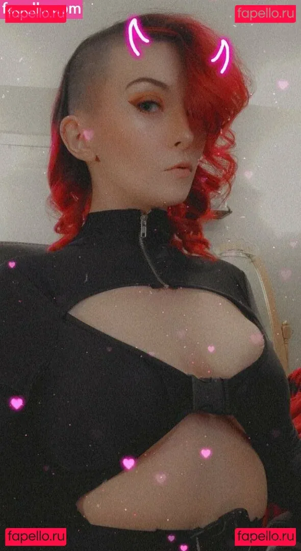 MajestyRedQueen Onlyfans Photo Gallery 