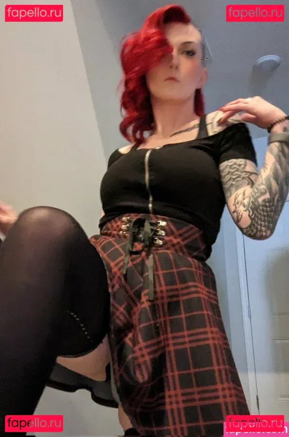 MajestyRedQueen Onlyfans Photo Gallery 