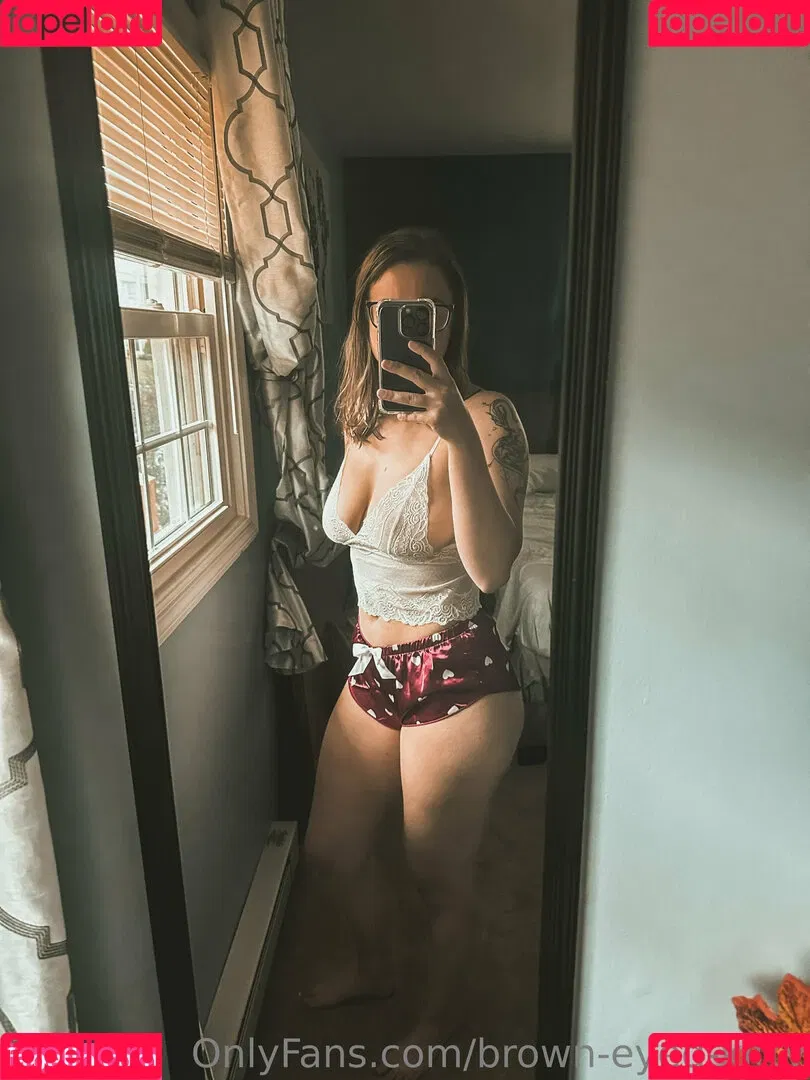 brown-eyed-kitty Onlyfans Photo Gallery 
