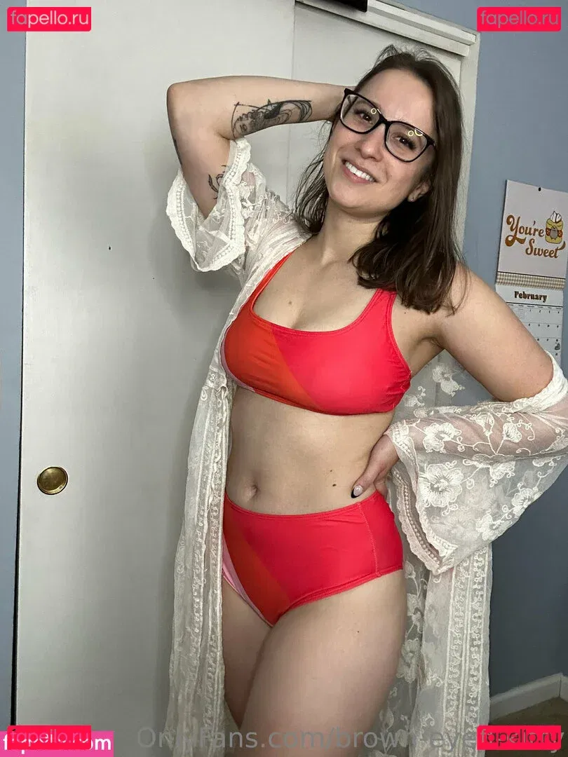 brown-eyed-kitty Onlyfans Photo Gallery 