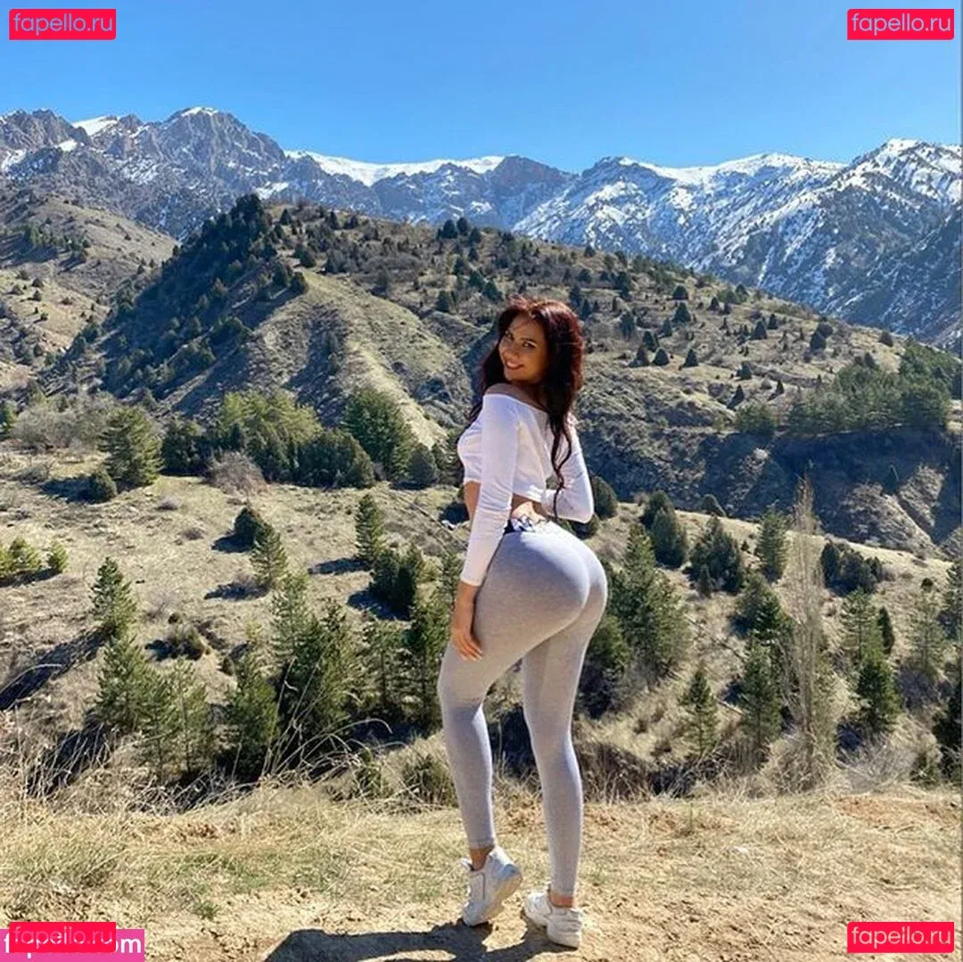 Elena Ibraginova Onlyfans Photo Gallery 