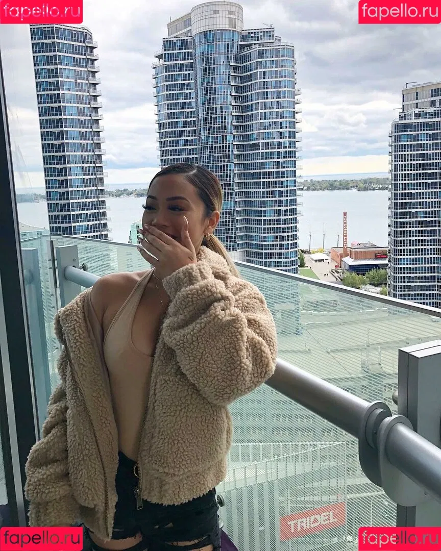 Thailiian Onlyfans Photo Gallery 