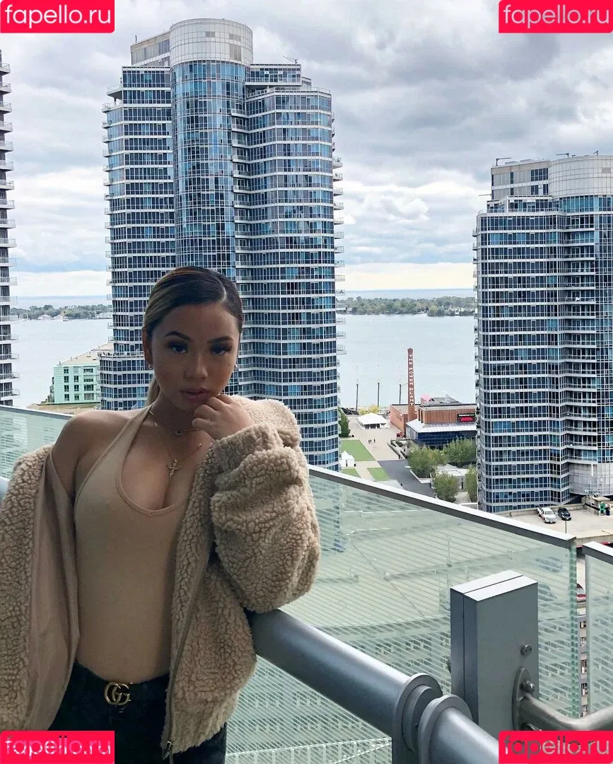 Thailiian Onlyfans Photo Gallery 