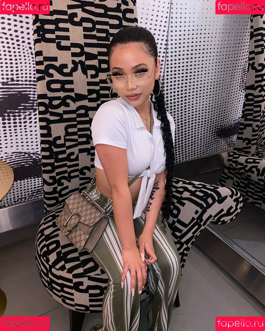 Thailiian Onlyfans Photo Gallery 