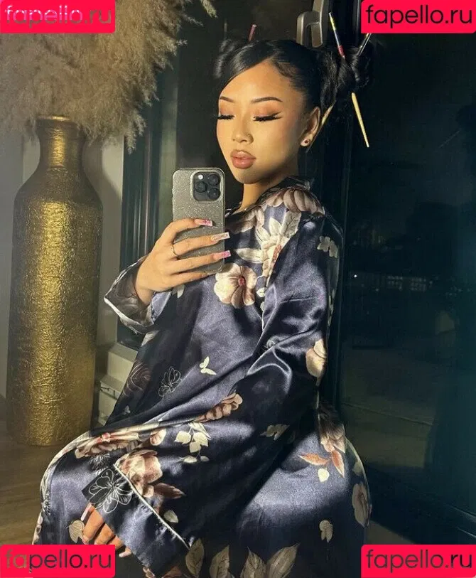 Thailiian Onlyfans Photo Gallery 