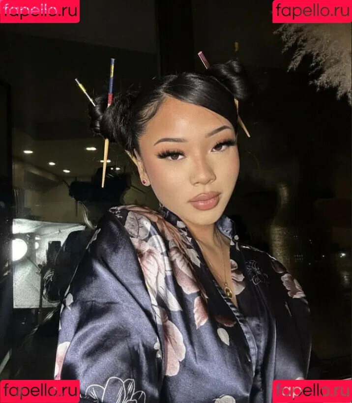 Thailiian Onlyfans Photo Gallery 