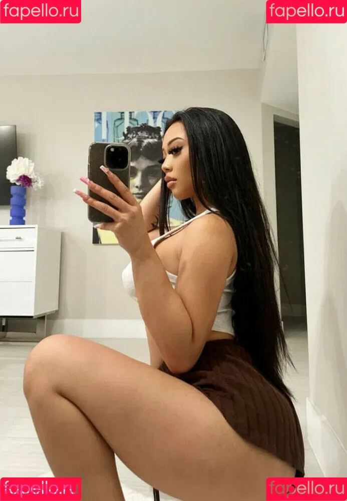 Thailiian Onlyfans Photo Gallery 