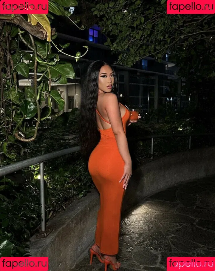 Thailiian Onlyfans Photo Gallery 