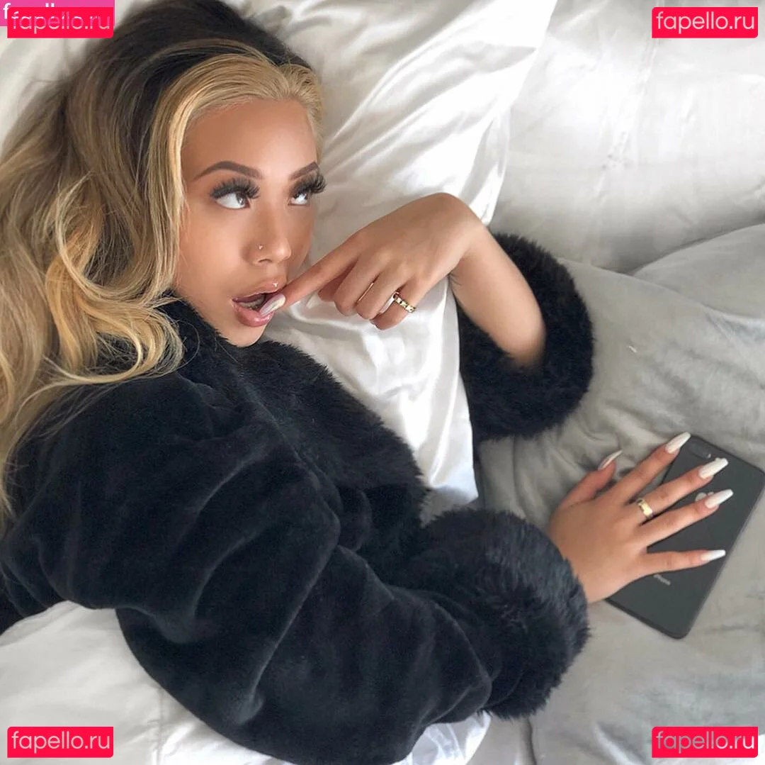 Thailiian Onlyfans Photo Gallery 