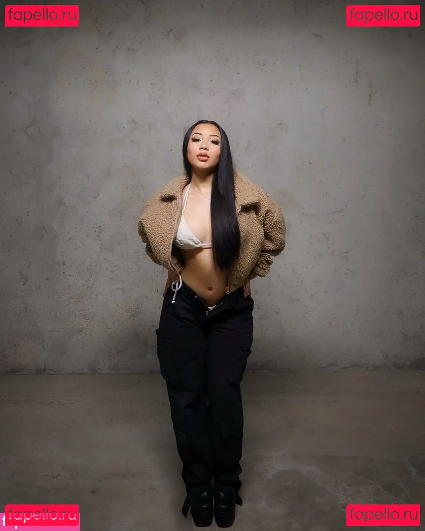 Thailiian Onlyfans Photo Gallery 