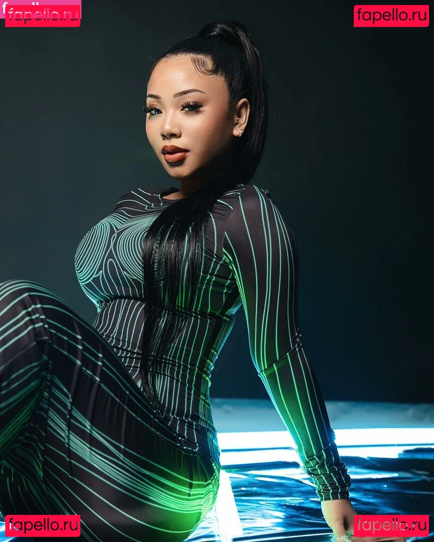 Thailiian Onlyfans Photo Gallery 