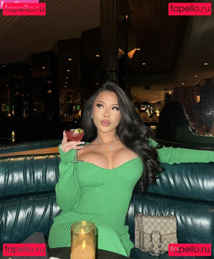 Thailiian Onlyfans Photo Gallery 