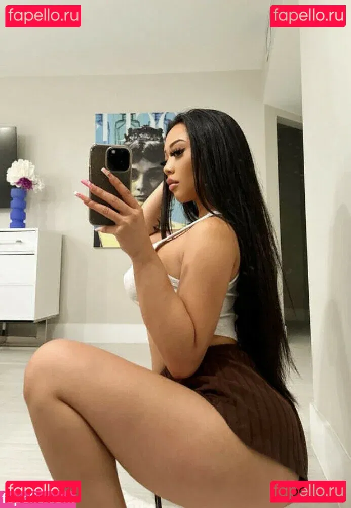 Thailiian Onlyfans Photo Gallery 