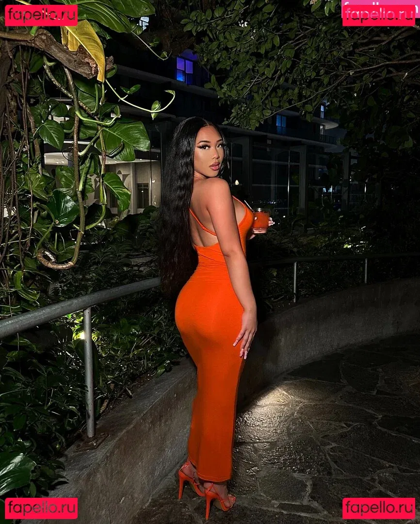 Thailiian Onlyfans Photo Gallery 