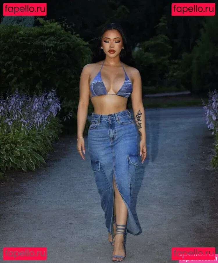 Thailiian Onlyfans Photo Gallery 