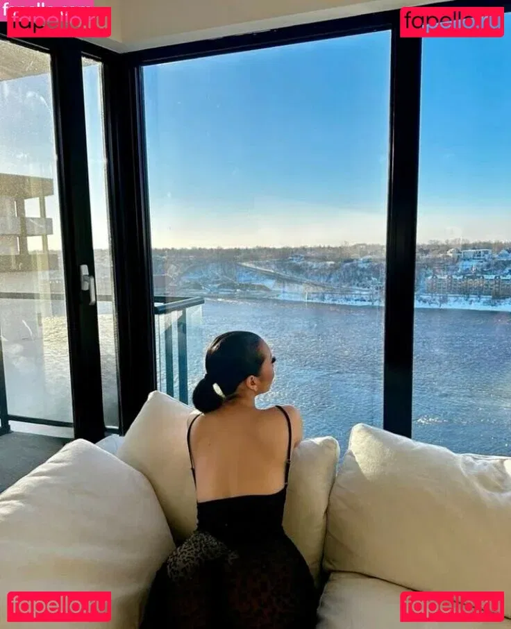 Thailiian Onlyfans Photo Gallery 