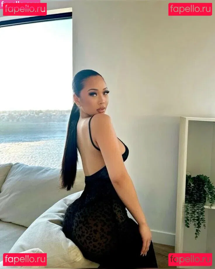 Thailiian Onlyfans Photo Gallery 