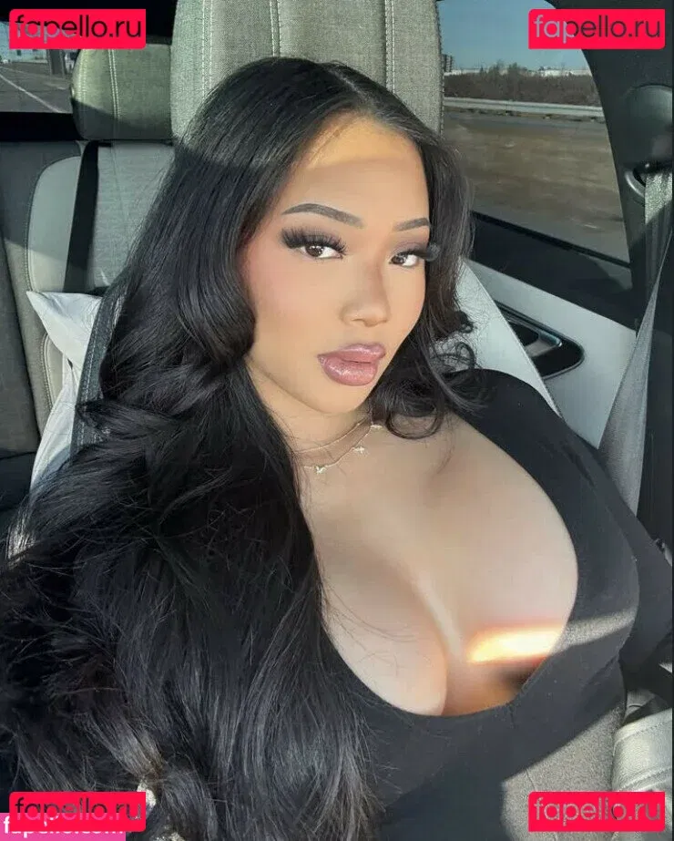 Thailiian Onlyfans Photo Gallery 