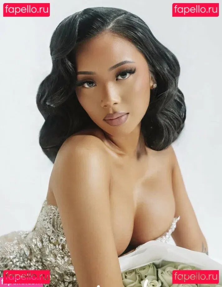 Thailiian Onlyfans Photo Gallery 