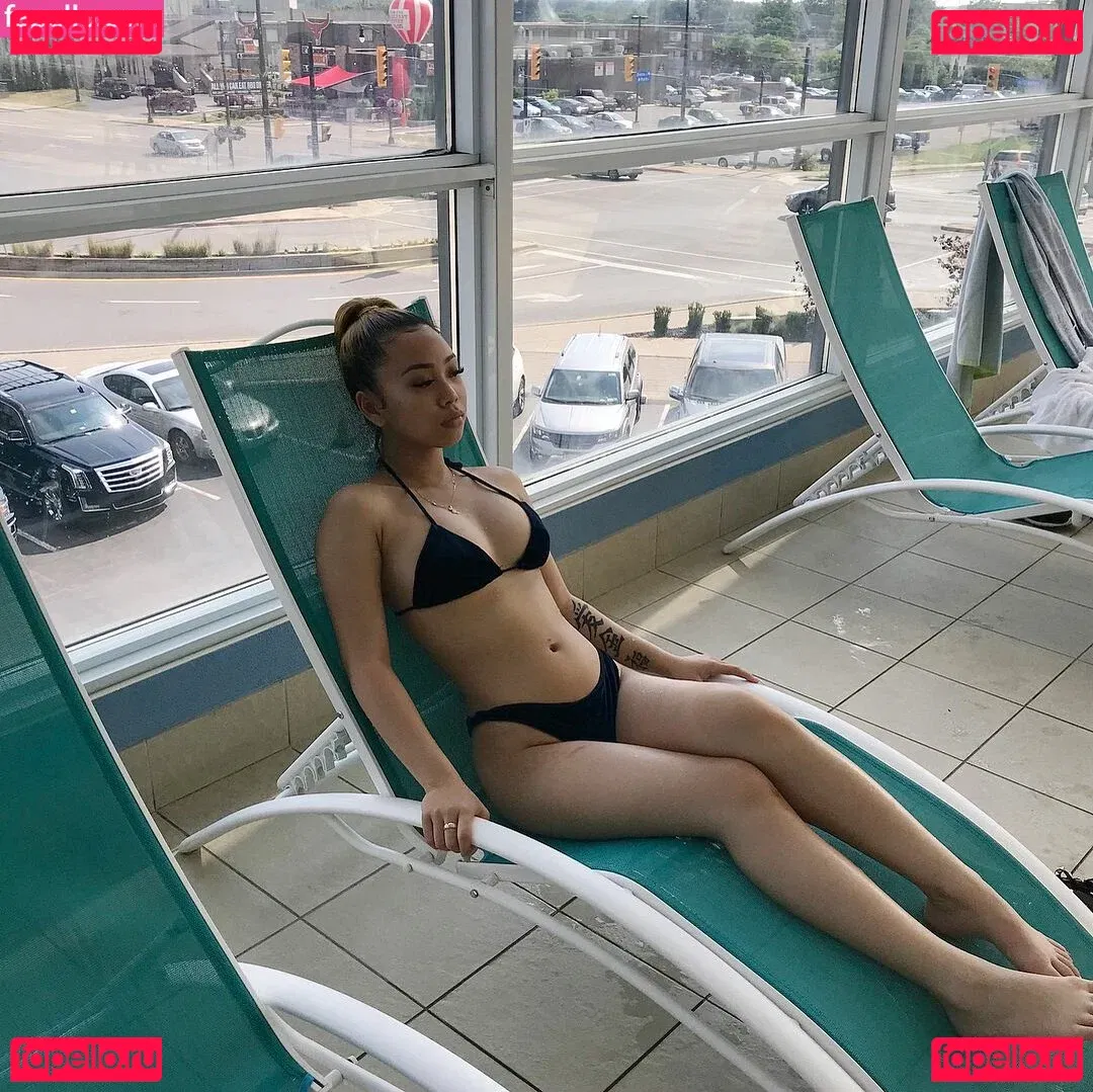 Thailiian Onlyfans Photo Gallery 